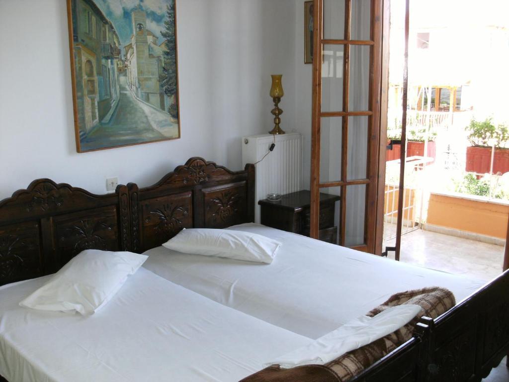 Katerina Hotel Tolo Bilik gambar